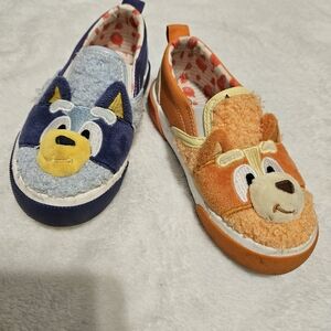 Bluey Kids Fuzzy Cartoon Slip-On Slippers - Blue and Orange - size: 9
